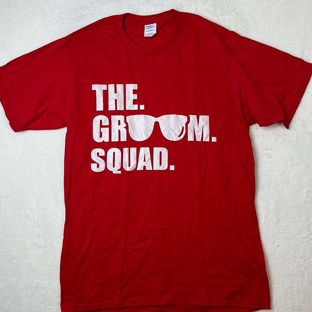 The Groom Squad Graphic Short Sleeve T-shirt Red Size Large